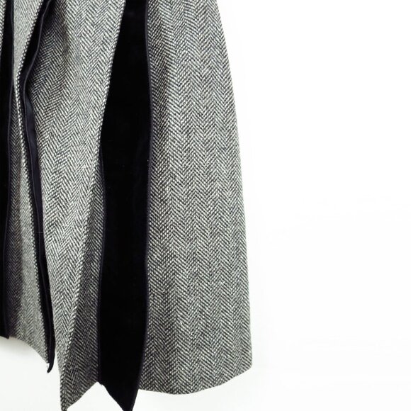 Caractère Wool Tweed and Velvet Box Pleated Multi Texture Mini Skirt 6 - Picture 3 of 14